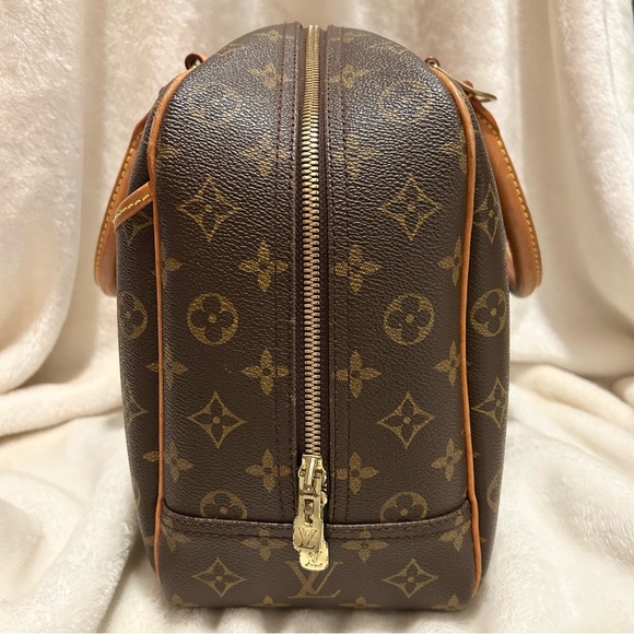 Louis Vuitton Monogram Deauville Handbag - Picture 3 of 16
